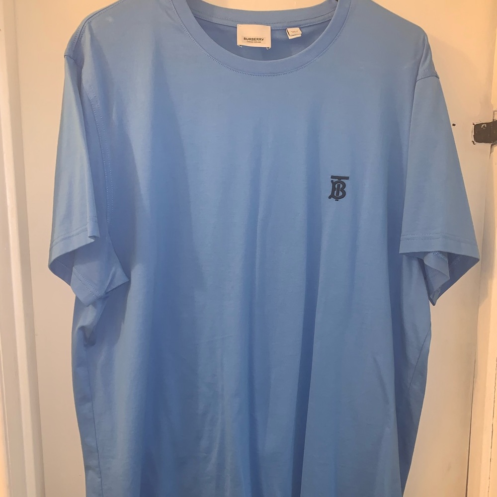 Burberry Mens t-shirt